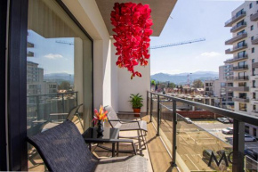 MoHost Four - Elegant Mountain Escape Braşov